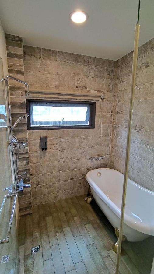 羅東夜市舒果shugo B&B 近清溝夜市 國旅卡特約店 配合手作早餐店及租車行 Luodong Exteriér fotografie